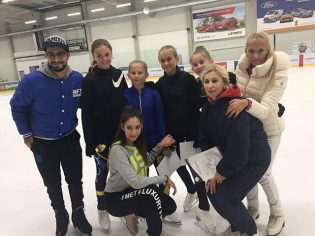 ice_skating_isa_family-5